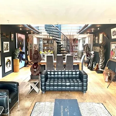 Appartement Elegant Penthouse Loft Of 250 M2 In Centre With Huge Roofgarden 80 M2 Amsterdam