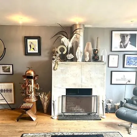 Elegant Penthouse Loft Of 250 M2 In Centre With Huge Roofgarden 80 M2 *