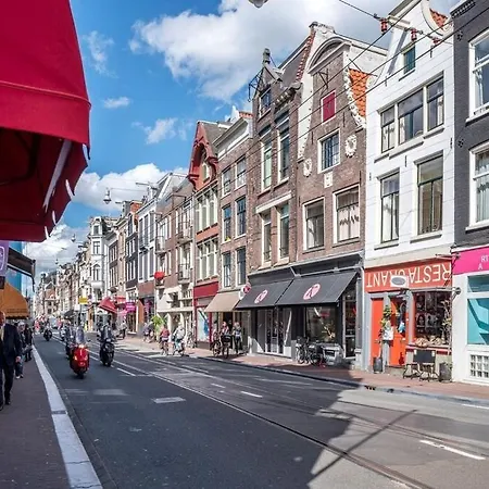 Elegant Penthouse Loft Of 250 M2 In Centre With Huge Roofgarden 80 M2