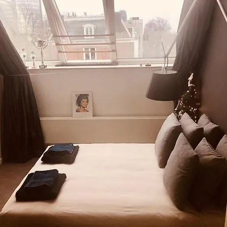 Elegant Penthouse Loft Of 250 M2 In Centre With Huge Roofgarden 80 M2