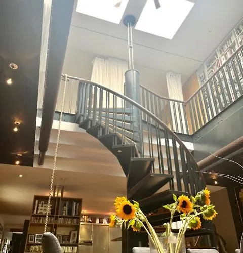 Elegant Penthouse Loft Of 250 M2 In Centre With Huge Roofgarden 80 M2 *