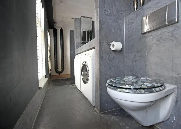 公寓 Elegant Penthouse Loft Of 250 M2 In Centre With Huge Roofgarden 80 M2 *