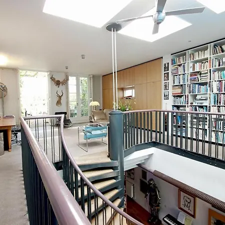 Elegant Penthouse Loft Of 250 M2 In Centre With Huge Roofgarden 80 M2 * Амстердам